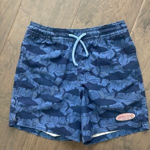 Vineyard vines boys chappy swimsuit EUC